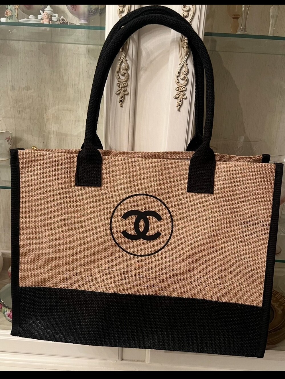 Chanel VIP Bag - Picture 2 of 5